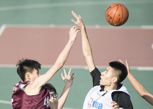 公交车被脱了内裤进入小说