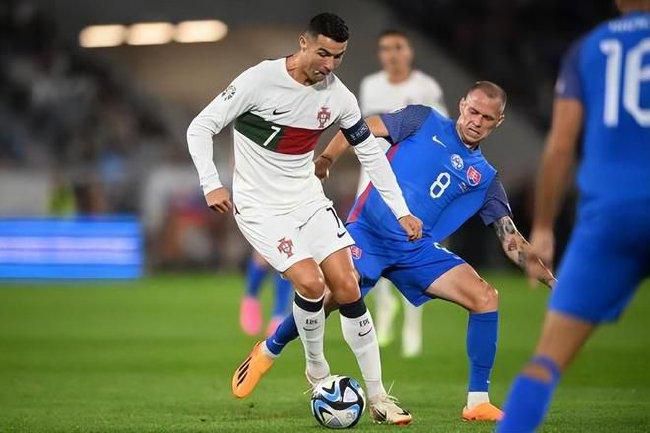波多野
